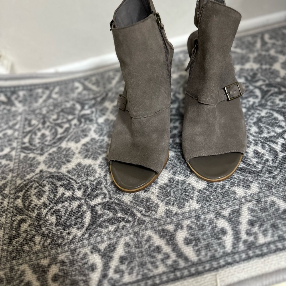 Women's Gray Suede Open-Toe Ankle Boots